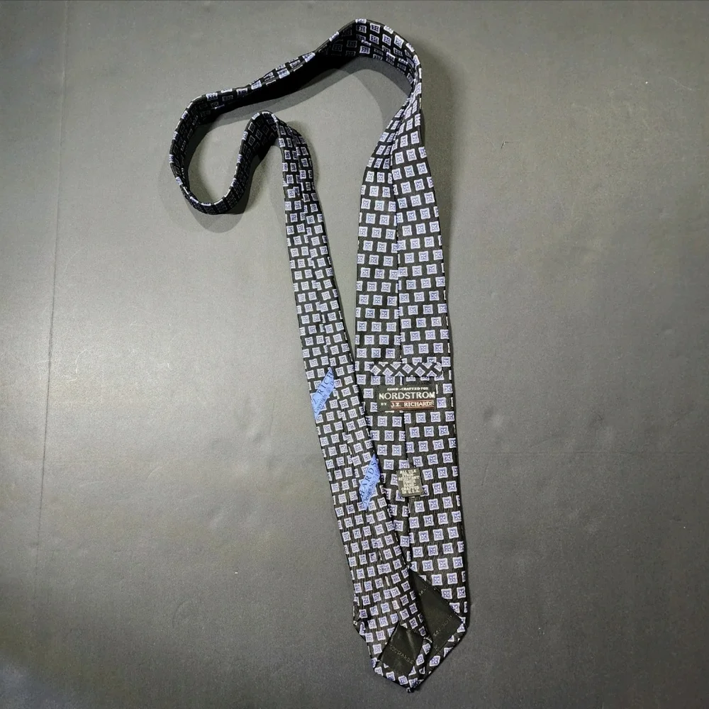 Handcrafted‎ for Nordstrom by J Z Richards 100% Silk Mens Necktie Tie Black-Blue